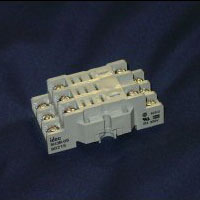 sh3b-05 11-blade socket for rh series relays